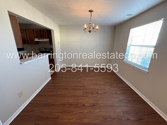 Foto del edificio - 6241 Crest Green Rd