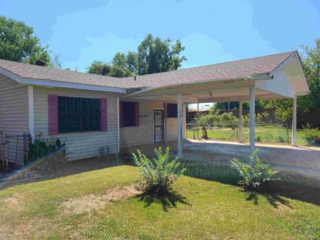 Foto del edificio - 4125 Elaine St