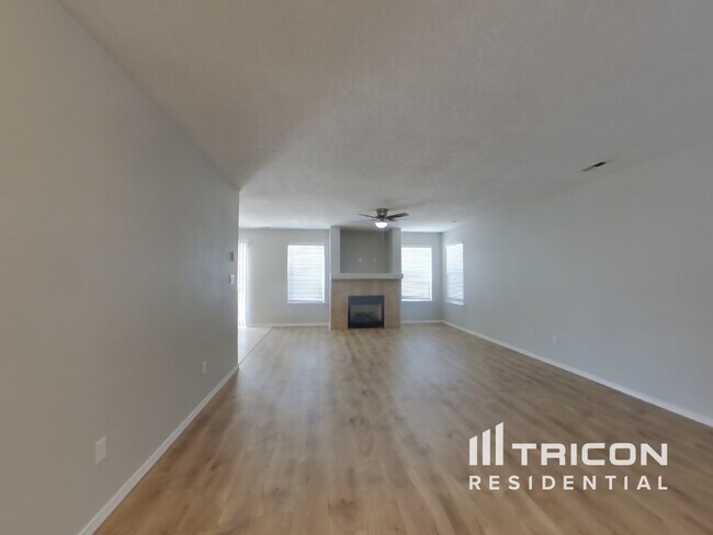 Building Photo - 10311 Nacimiento St NW