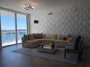Building Photo - 17111 Biscayne Blvd