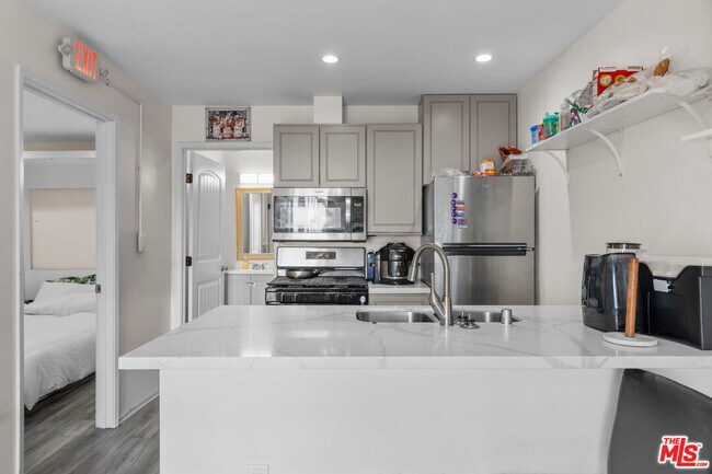 Foto del edificio - 2610-2614 7th Ave