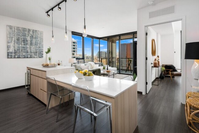 Foto del edificio - 1390 W Randolph St