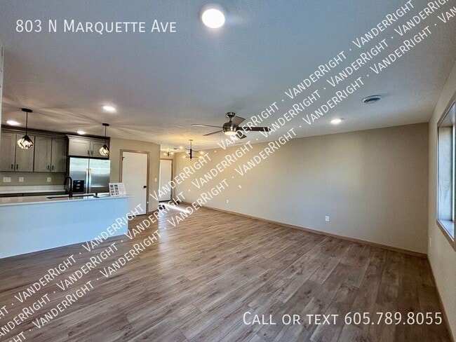 Building Photo - 803 N Marquette Ave