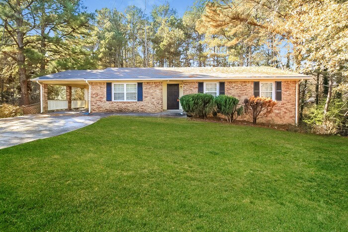 Primary Photo - Spacious home with a basement!