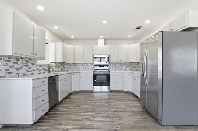 Foto del edificio - 128 Skyview Terrace