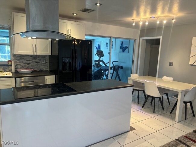 Foto del edificio - 1414 SE 43rd Terrace
