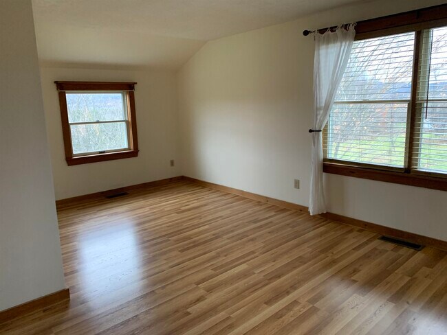 Building Photo - 2549 VT-5A