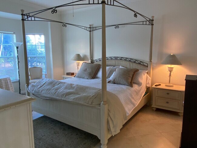 Foto del edificio - 3576 Windjammer Cir