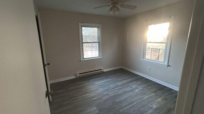 Foto del edificio - 9544 5th Bay St