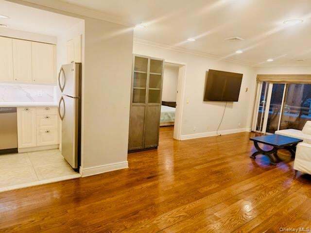 Foto del edificio - 100 Cutter Mill Rd