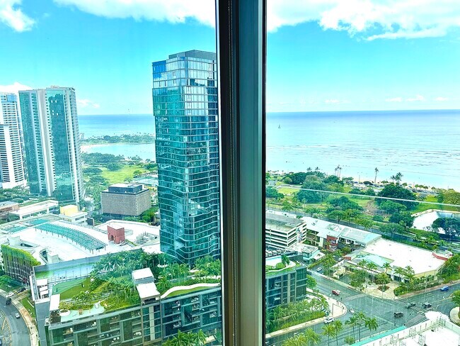 Vista de la ciudad y el agua - Ae'o at Ward Village