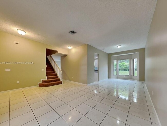 Building Photo - 7780 Highlands Cir