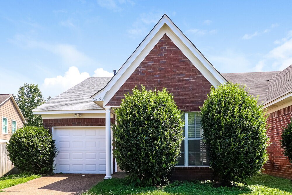 Foto principal - 9815 Riggin Dr