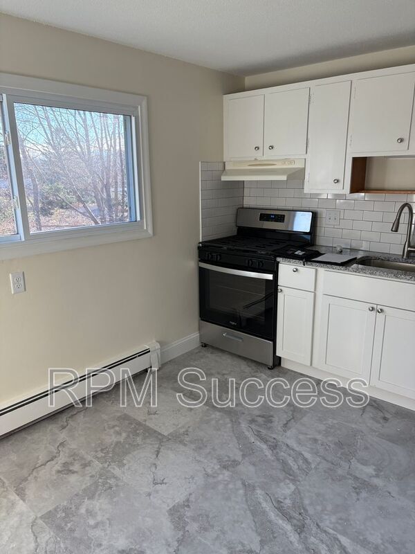 Building Photo - 797 Tucker Rd