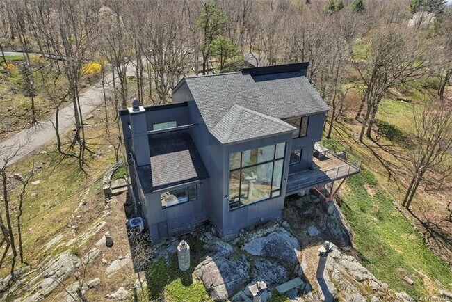 Building Photo - 94 Mine Hill Rd