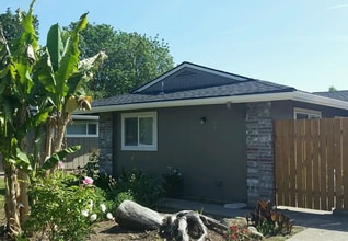 Building Photo - 314-316 SE 118th Ave