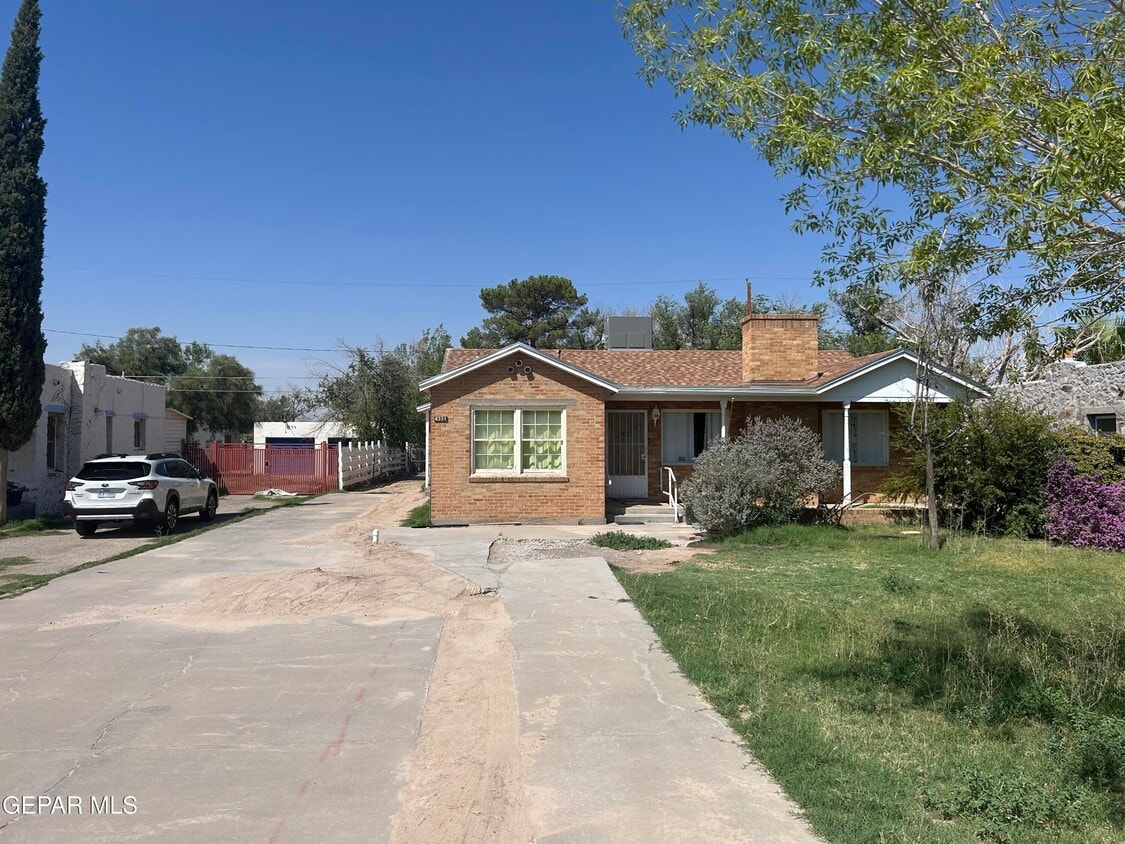 Primary Photo - 4331 Emory Rd