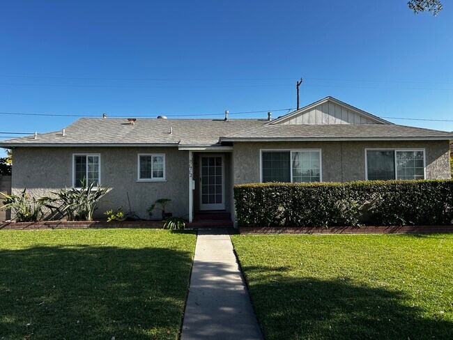 Photo - 1712 E Broadway House