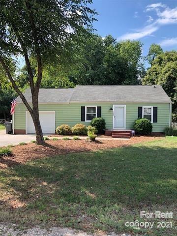 Primary Photo - 1009 Skyway Dr