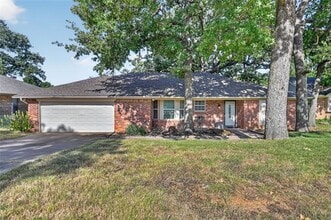Building Photo - 7217 Timberlane Dr