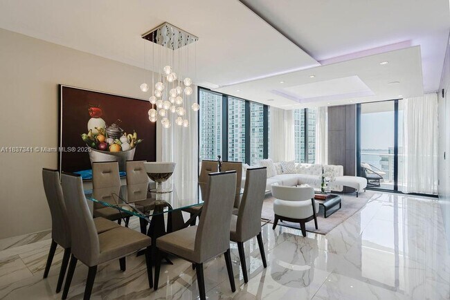 Foto del edificio - 1010 Brickell Ave
