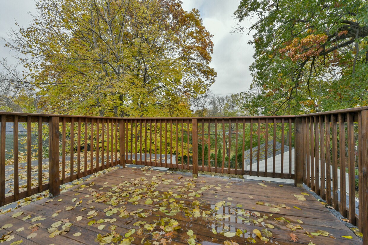 Foto principal - 4802 W Cleveland Ave