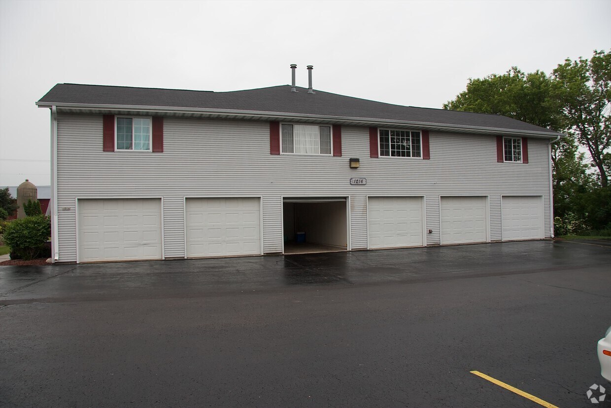 Foto del edificio - 1016 Riverbend Dr