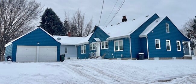 Foto del edificio - 2133 N Division St