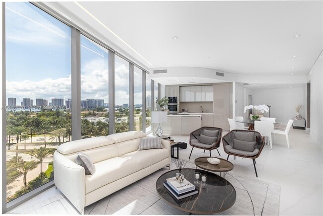 Foto del edificio - 18975 Collins Ave