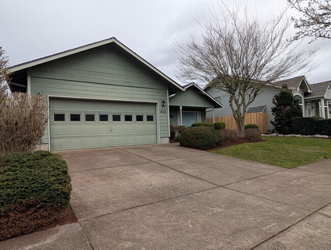 Foto del edificio - Beautiful 3-Bedroom, 2-Bath Home With fenced yard!