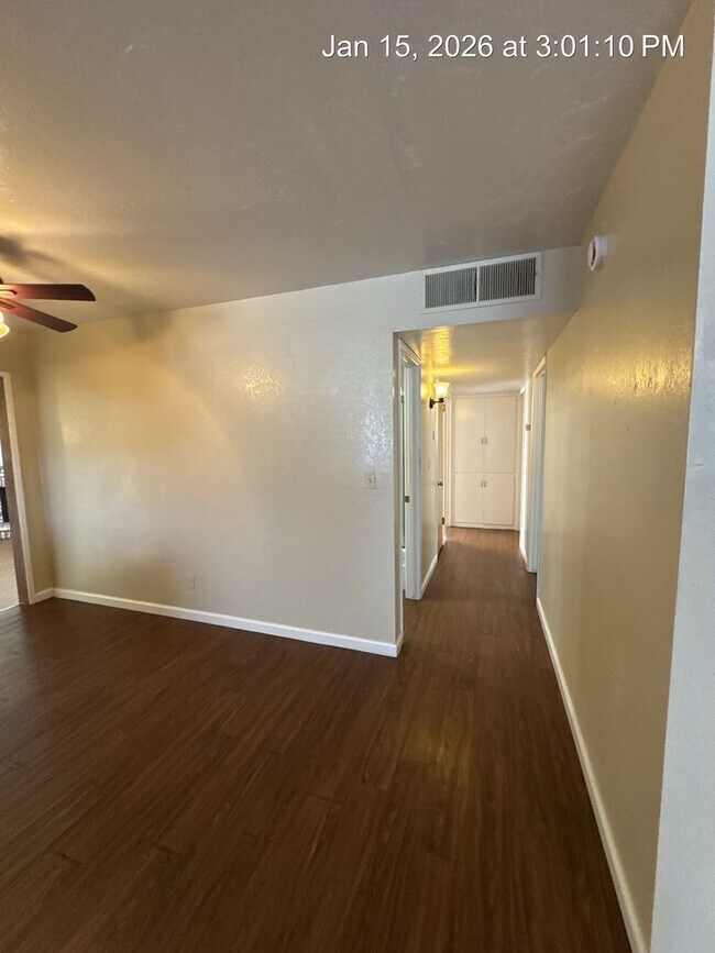 Foto del edificio - Tulare home coming available Mid -January!
