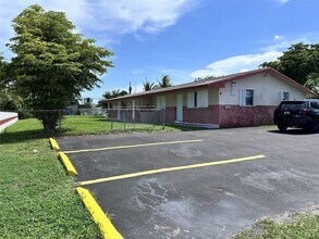 Building Photo - 5650 SW 26th St