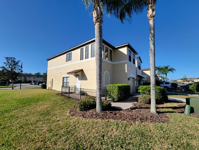 Foto del edificio - 2223 Seven Oaks Dr