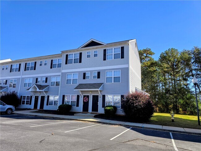 Foto del edificio - 220 Campus Dr