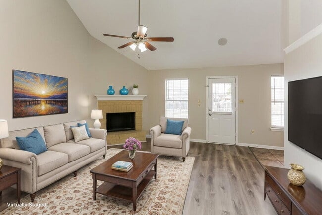 Building Photo - 6688 Ross Manor Dr