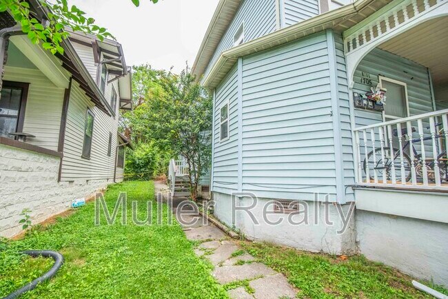 Photo - 1705 Washington Ave Apartment