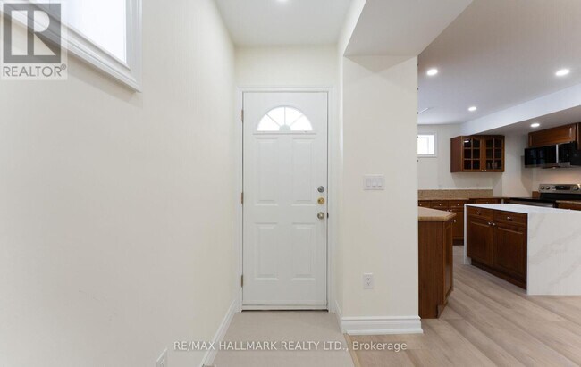 Photo du bâtiment - 536 Highcliffe Dr