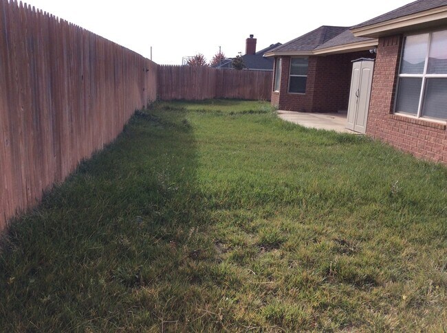 Building Photo - 1705 Tiffani Ln