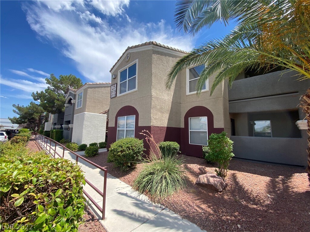 Primary Photo - 5055 W Hacienda Ave