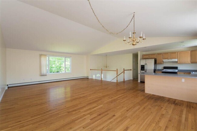 Building Photo - 41 Sherwood Terrace