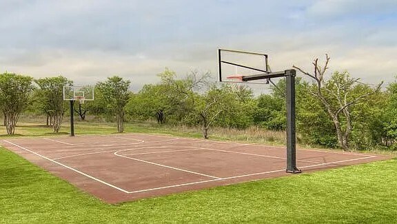 Foto del edificio - 8911 Rainbow Crk