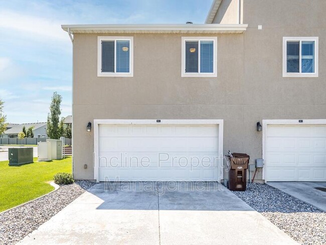 Building Photo - 178 E 630 N