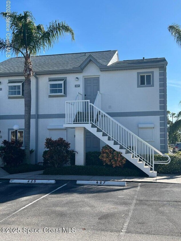 Foto principal - 427 Ocean Park Ln