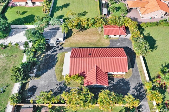 Building Photo - 13753 SW 36th St