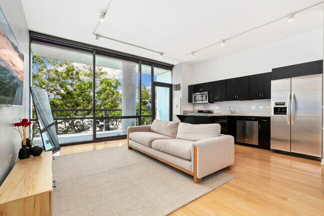 Foto del edificio - 860 W Blackhawk St