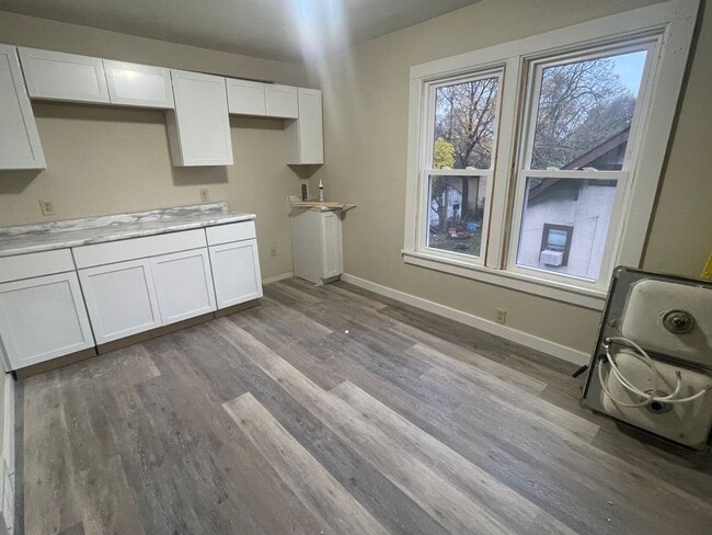 Building Photo - 630 Jackson St