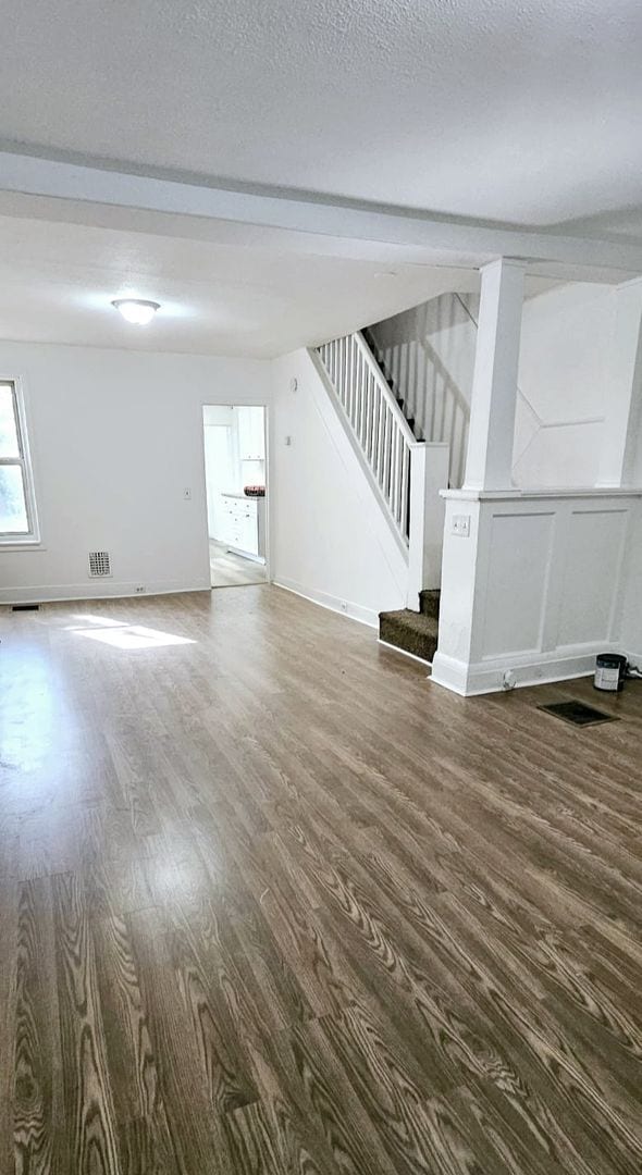 Building Photo - LARGE! NEWLY REMODELED 4 BEDROOM HOME 4 A STEAL!!!
