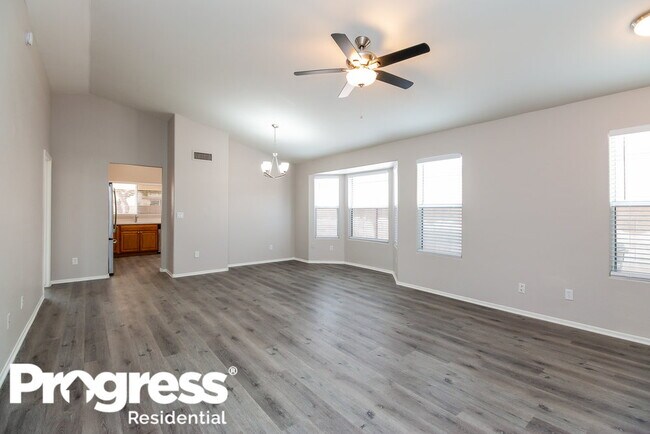 Foto del edificio - 24816 N 40th Ln