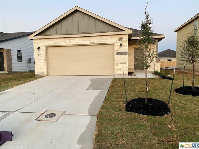 Building Photo - 2440 Dielman Dr