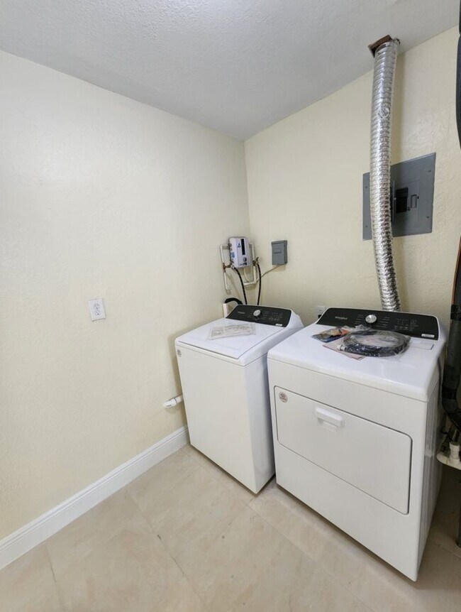 Foto del edificio - 5311 NE 10th Ave